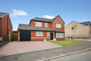 Westhouse Road, Bestwood Village